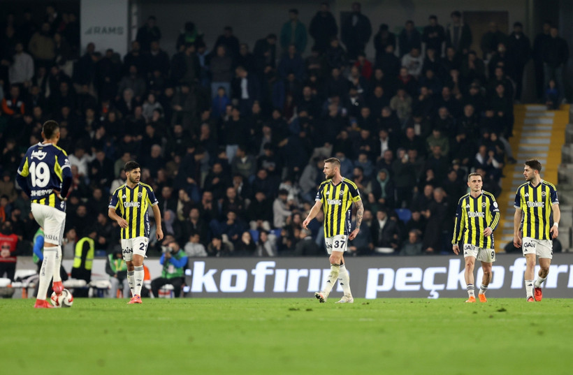 Fenerbahçe, Başakşehir deplasmanında takıldı: 1-1 - Resim : 3