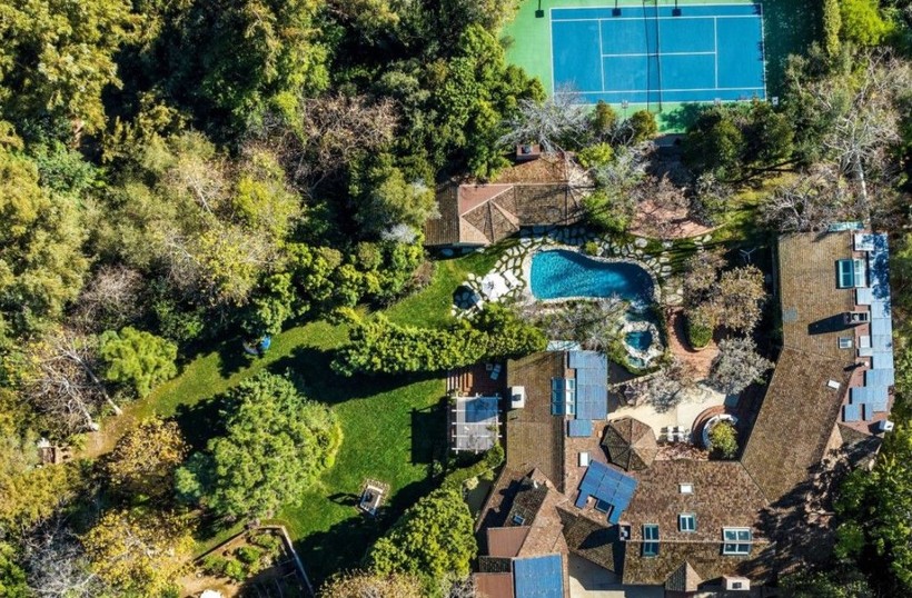Jim Carrey Los Angeles'taki evini satmakta zorlanıyor - Resim: 2