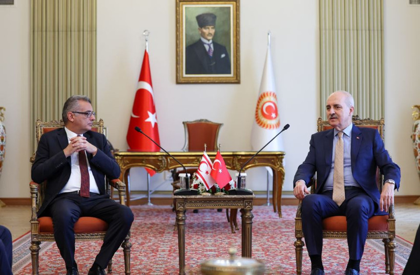 Erhürman seçimlerin ardından Türkiye'de - Resim : 6