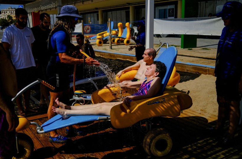 Avrupa cehennemi yaşıyor: Boğularak can verdiler, ulaşım aksadı, okullar tatil... - Resim: 14