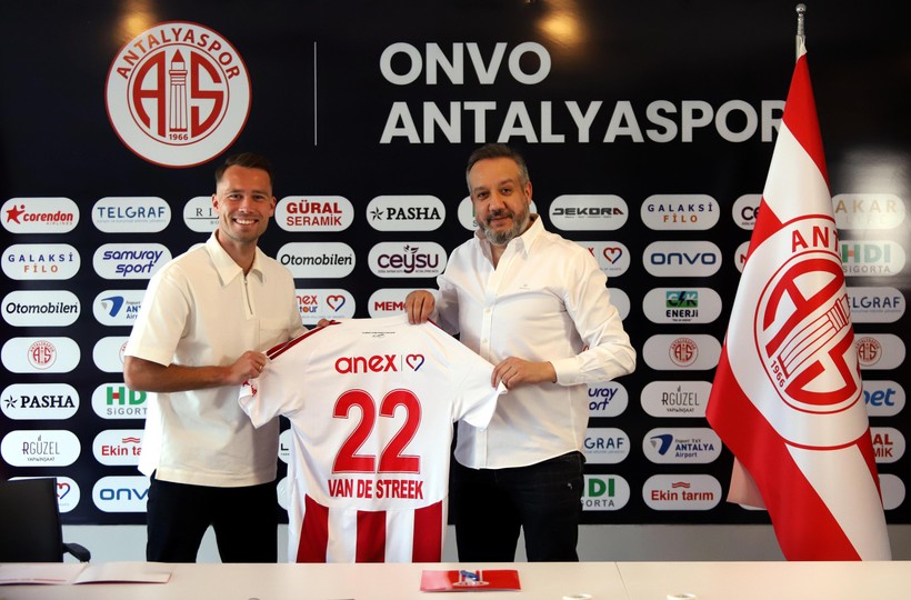 Antalyaspor, Sander Van de Streek ile 2 yıllık yeni sözleşme imzaladı! - Resim : 1