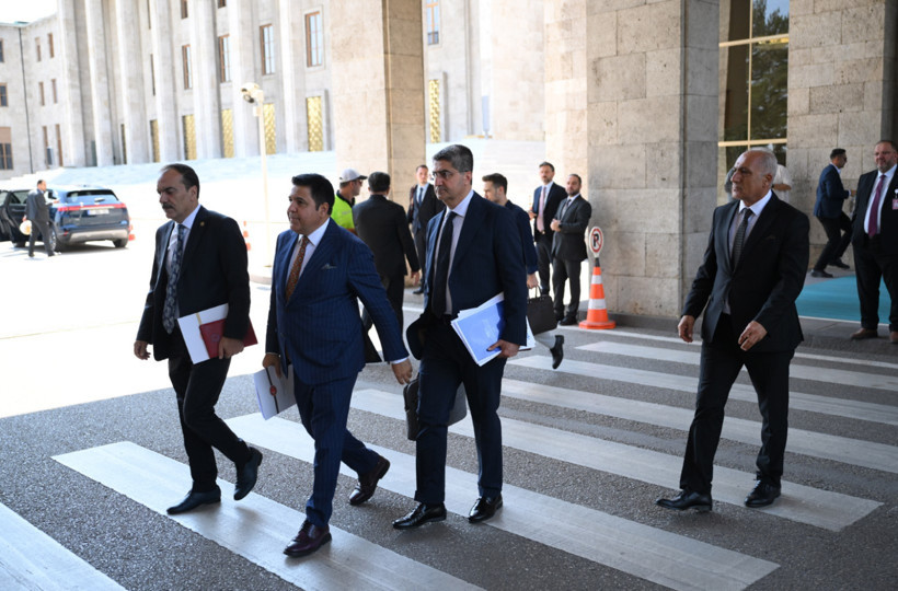 Komisyon toplantısı başladı: Türkiye'nin gözü kulağı TBMM'de - Resim : 9