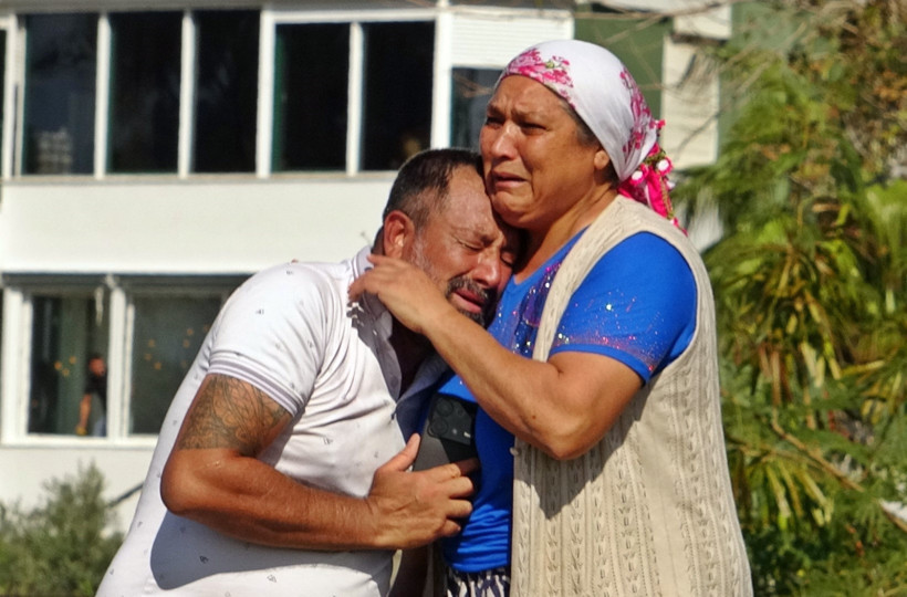 O anları yüzerek izlediler! Antalya falezlerinde “Abim ölmüş” feryadı - Resim : 4
