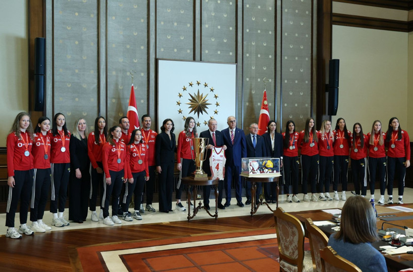 'Sultanlar', Saray'da: Tam kadro Erdoğan ziyareti - Resim: 20