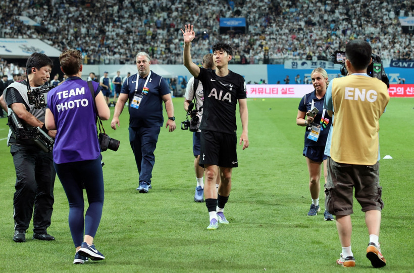 Heung-Min Son rekor transfere imza atıyor - Resim : 1