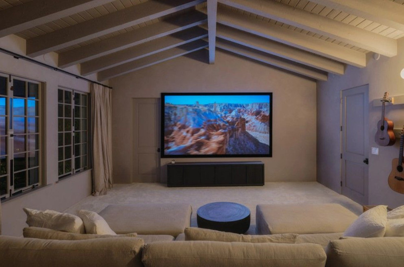 Brad Pitt hırsızlık travmasını atlatamadı, rock yıldızından yüksek güvenlikli malikane satın aldı - Resim: 3