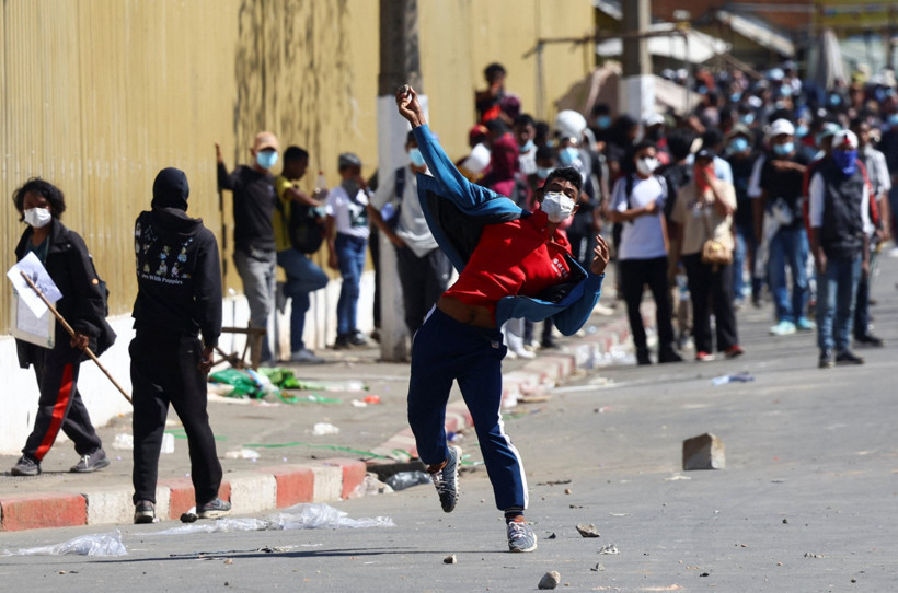 Cumhurbaşkanı bir yıl istedi, polis biber gazı sıktı - Resim : 3