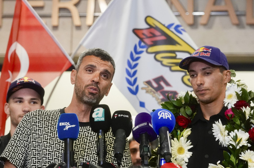 Şampiyon Toprak Razgatlıoğlu yurda döndü: '1 şampiyonluk hayali kurmuştum ama...' - Resim : 1