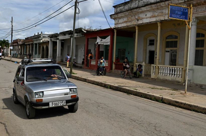 Petrol krizine çözüm: Aracını kömürle çalıştırdı! - Resim: 3