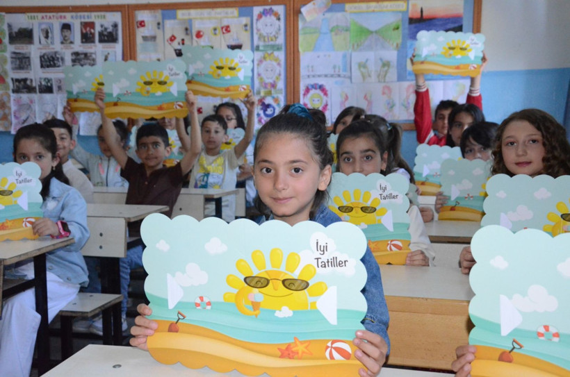 Öğrenciler tatile girdi... Okullar rengarenk - Resim: 5