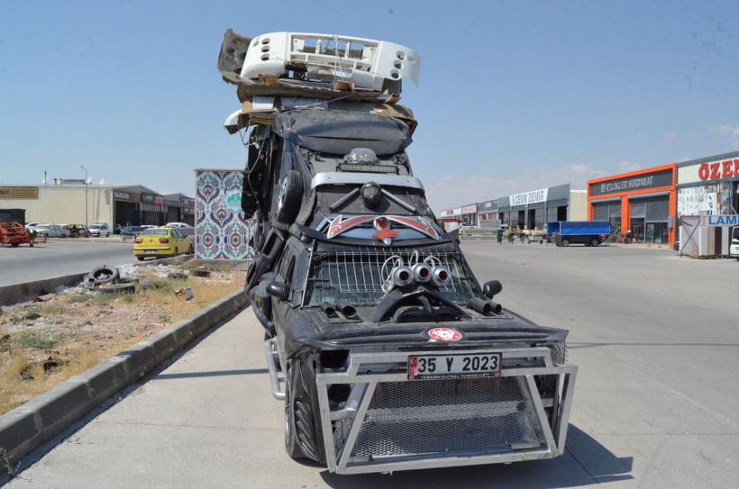 Aksaray'daki modifiyeli araç dikkat çekti - Resim: 1