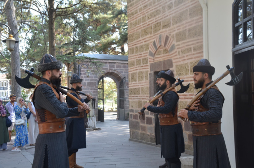 Türkiye'nin en şaşırtan ilçesi: Nüfus bir günde yüzde 2 bin 500 artıyor - Resim : 1
