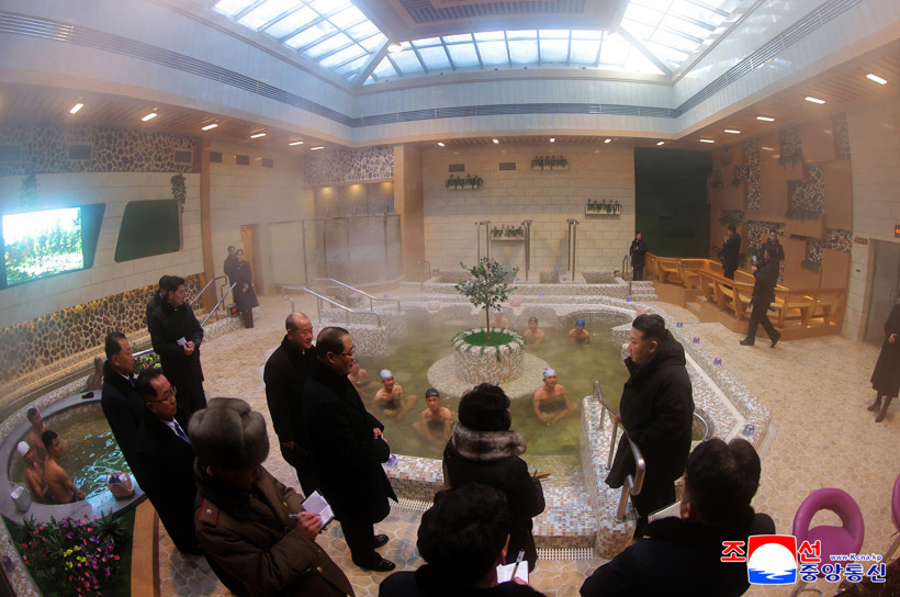 Kuzey Kore lideri kaplıcaları gezdi - Resim : 2