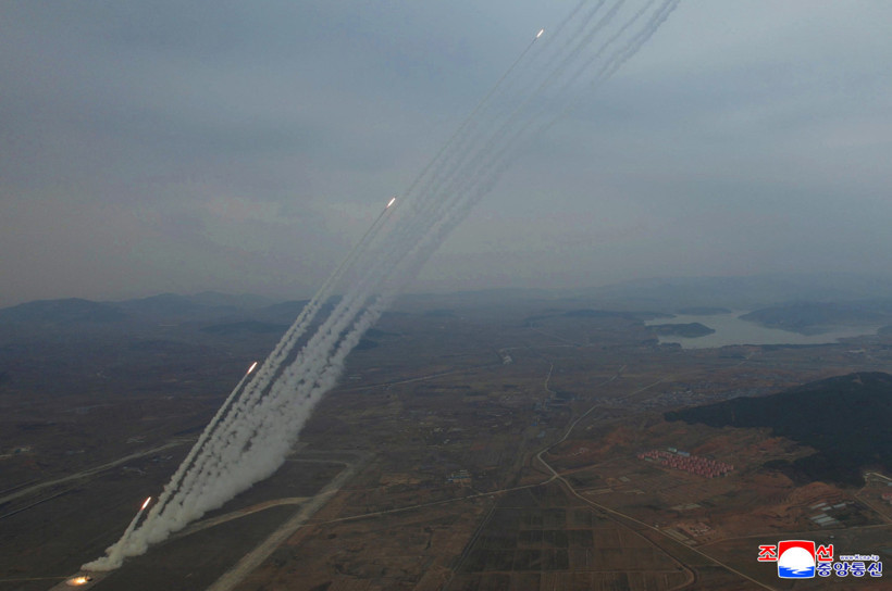Asya karıştı: Tatbikat başladı, Kuzey Kore'den tehlikeli hamle - Resim : 2
