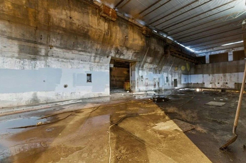 Emlak ofisinden satılık: Dev arazide üstü ev altı sığınak - Resim: 4