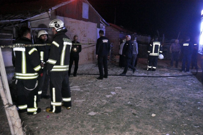 Kentte neler oluyor? Yine molotoflu saldırı: 3'üncü ev yakıldı - Resim: 3