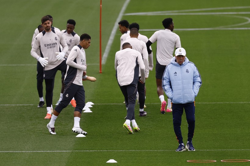 Real Madrid mucizenin peşinde: "Futbolda sihir olmaz" - Resim : 1