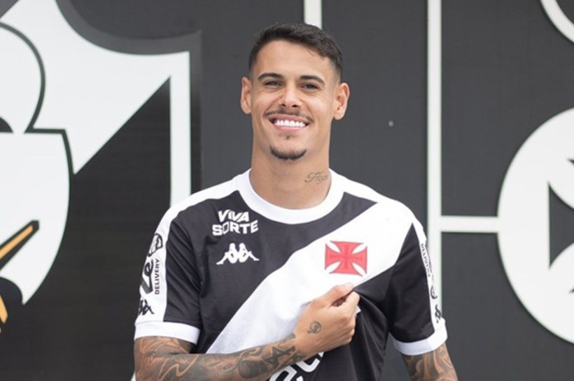 Diego Carlos ıslıklandı, Fenerbahçe stoper pazarına düştü: 60 milyon Euro'luk hamle - Resim : 1