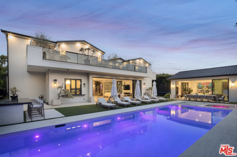 Adriana Lima lüks malikanesini kârla satışa çıkardı - Resim: 12