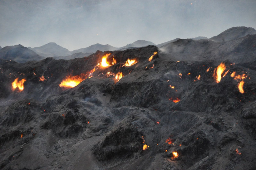 Mersin'in iki ilçesi hala yanıyor: Mahalleler boşaltıldı - Resim: 1