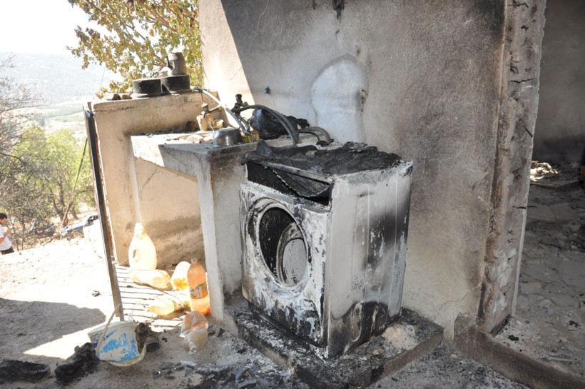 Çok acı görüntüler: Mezarlıklar da kül oldu - Resim: 9