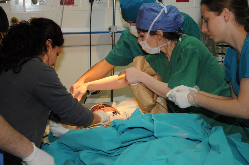 Türkiye’nin ilk yüz nâkiliyle, 14 yıldır hayata yeni bir yüzle bakıyor - Resim : 1