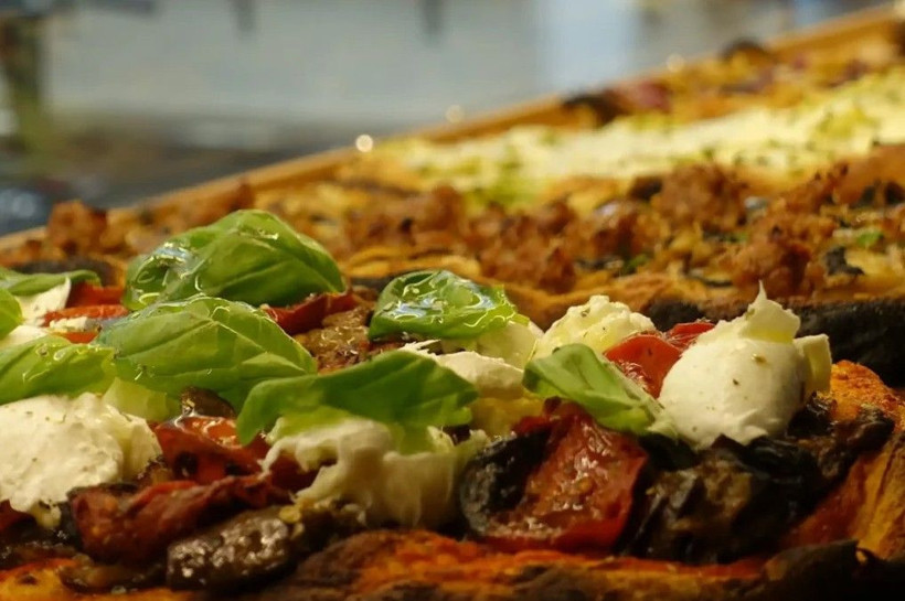 2026'nın dünyanın en iyi 10 pizzacısı belli oldu. Pizza denince akla gelen ülke zirveyi kaptırdı - Resim: 2