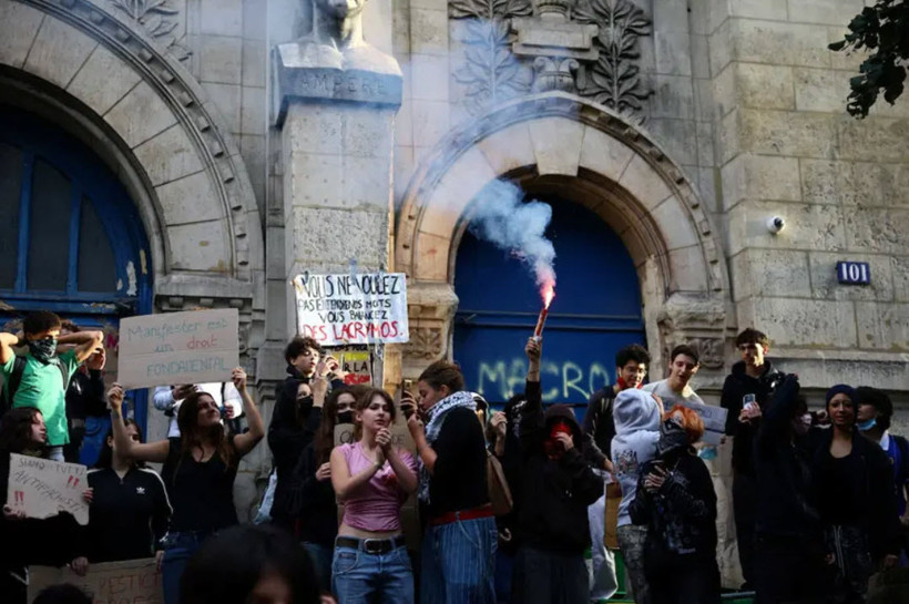 Fransa'da öğrenci protestoları sürüyor: Yüzlerce okula yayıldı, binlerce gözaltı var - Resim : 2