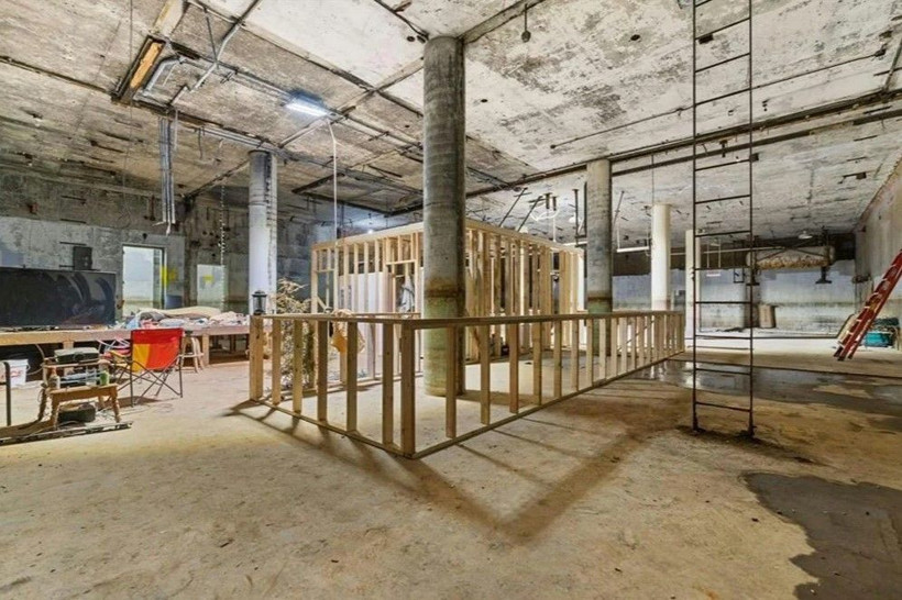 Emlak ofisinden satılık: Dev arazide üstü ev altı sığınak - Resim: 20