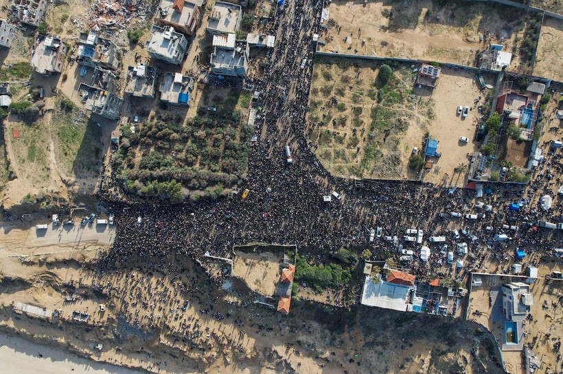 Binlerce insan evine gitmek için izin bekliyor - Resim: 4