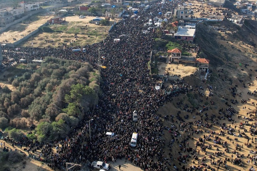 Binlerce insan evine gitmek için izin bekliyor - Resim: 5