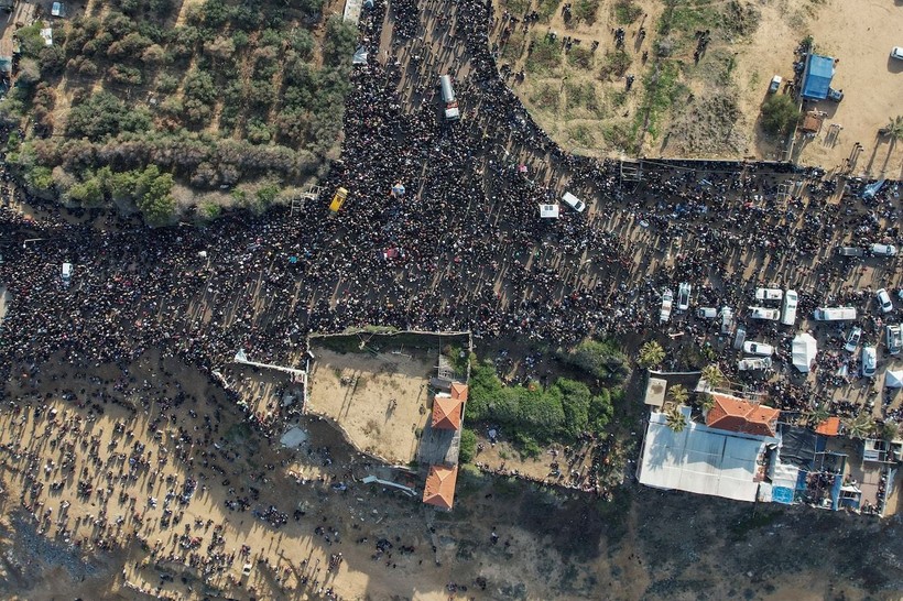 Binlerce insan evine gitmek için izin bekliyor - Resim: 7