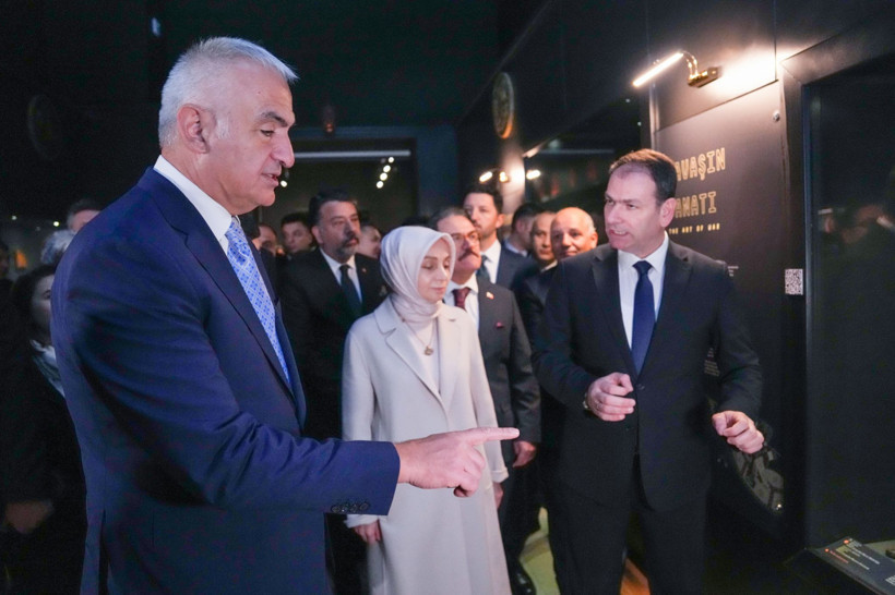 Kültür ve Turizm Bakanı Ersoy, '100+2 Süreli Müze Sergileri Projesi'nin açılışında konuştu - Resim : 2