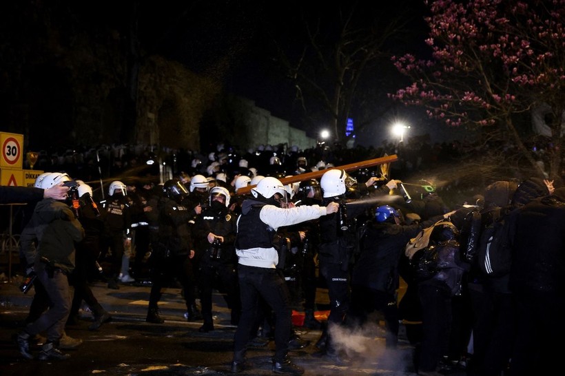 Dünya İmamoğlu eylemlerini böyle gördü - Resim: 14