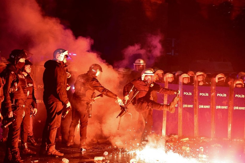 Dünya İmamoğlu eylemlerini böyle gördü - Resim: 20