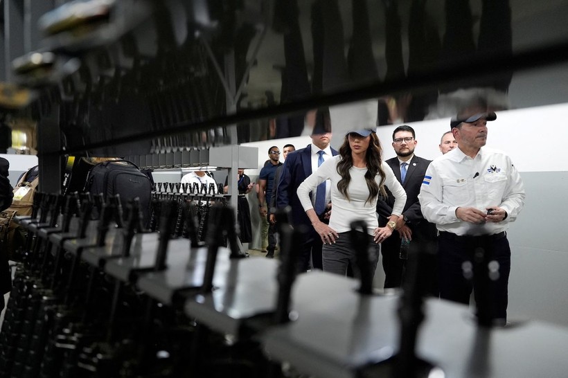 Trump'ın bakanının lüks Rolex saati kriz yarattı - Resim: 2