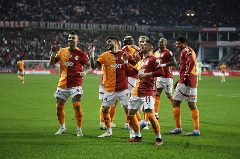 Osimhen durdurulamıyor: Ligde 21, toplamda 29 oldu - Resim : 1