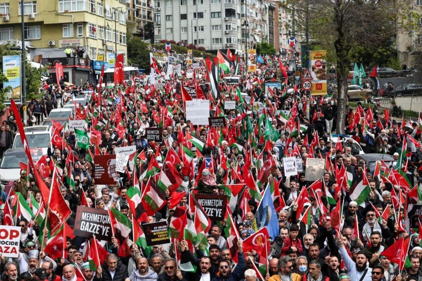 CHP'ye yasak İHH'ya serbest - Resim: 6