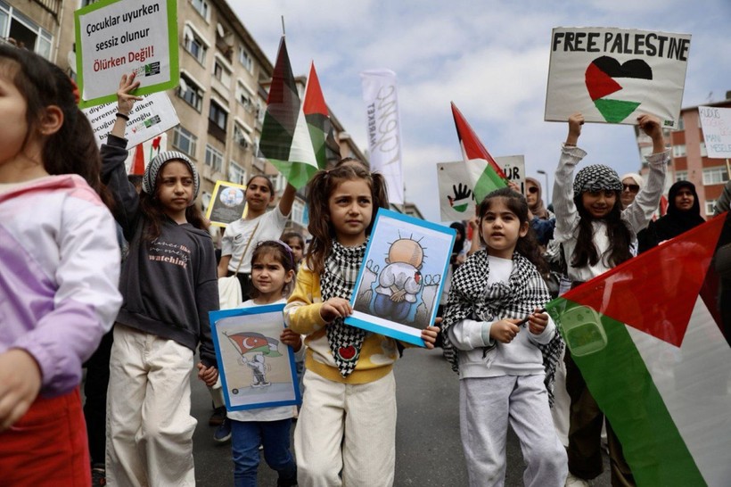 CHP'ye yasak İHH'ya serbest - Resim: 7