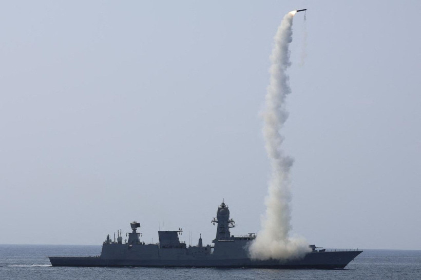 Tehlikeli restleşme: Savaş mesajı verdiler - Resim : 2