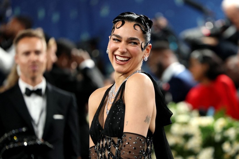 Modanın en çılgın şovu: Met Gala'ya ünlü yağdı - Resim: 21