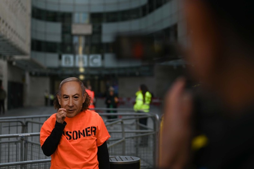 BBC'nin önüne akın ettiler - Resim: 1