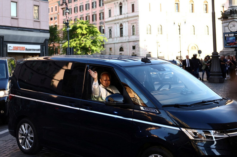 Papa 14. Leo'nun araç tercihi dikkat çekti - Resim: 3