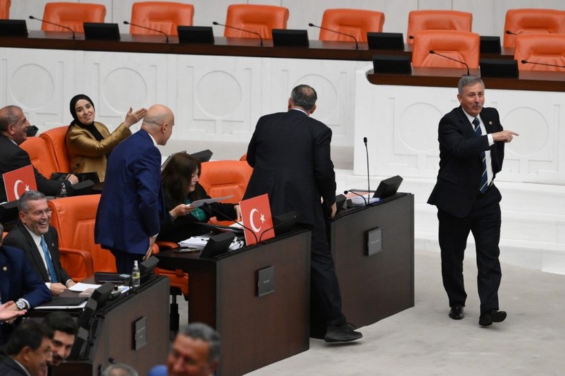 Muhalefetten AKP’ye 'önerge' golü - Resim: 3