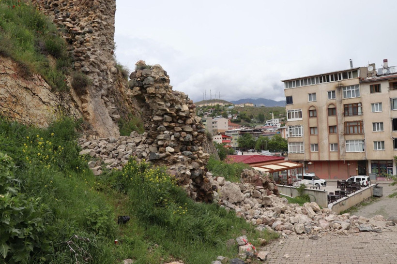 Oltu Kalesi yıkılma tehlikesiyle karşı karşıya - Resim: 3