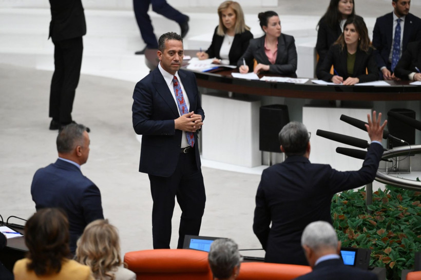 AKP'ye son dakika golü Meclis'i karıştırdı - Resim: 1