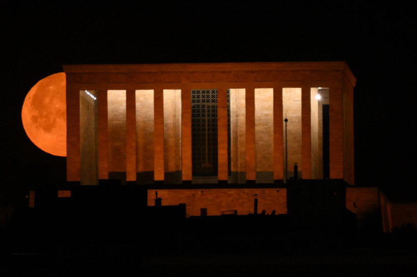 Dolunay Anıtkabir'i selamladı - Resim: 4