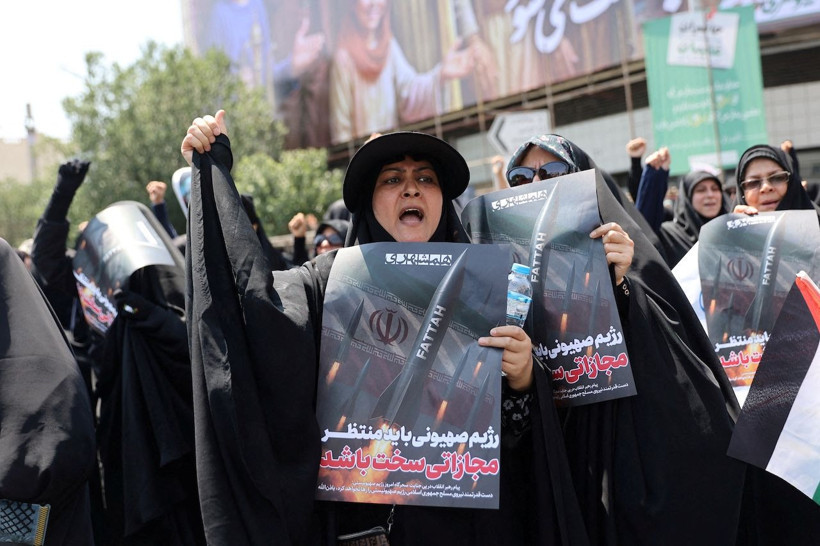 İsrail'in saldırısı sonrasında halk sokağa döküldü - Resim: 9