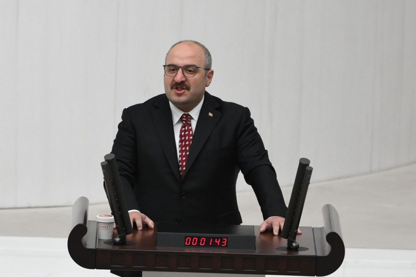TBMM'de 'derisi kalın' ve 'temas' gerginliği - Resim: 7