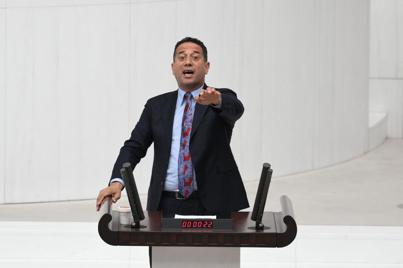 TBMM'de 'derisi kalın' ve 'temas' gerginliği - Resim: 4